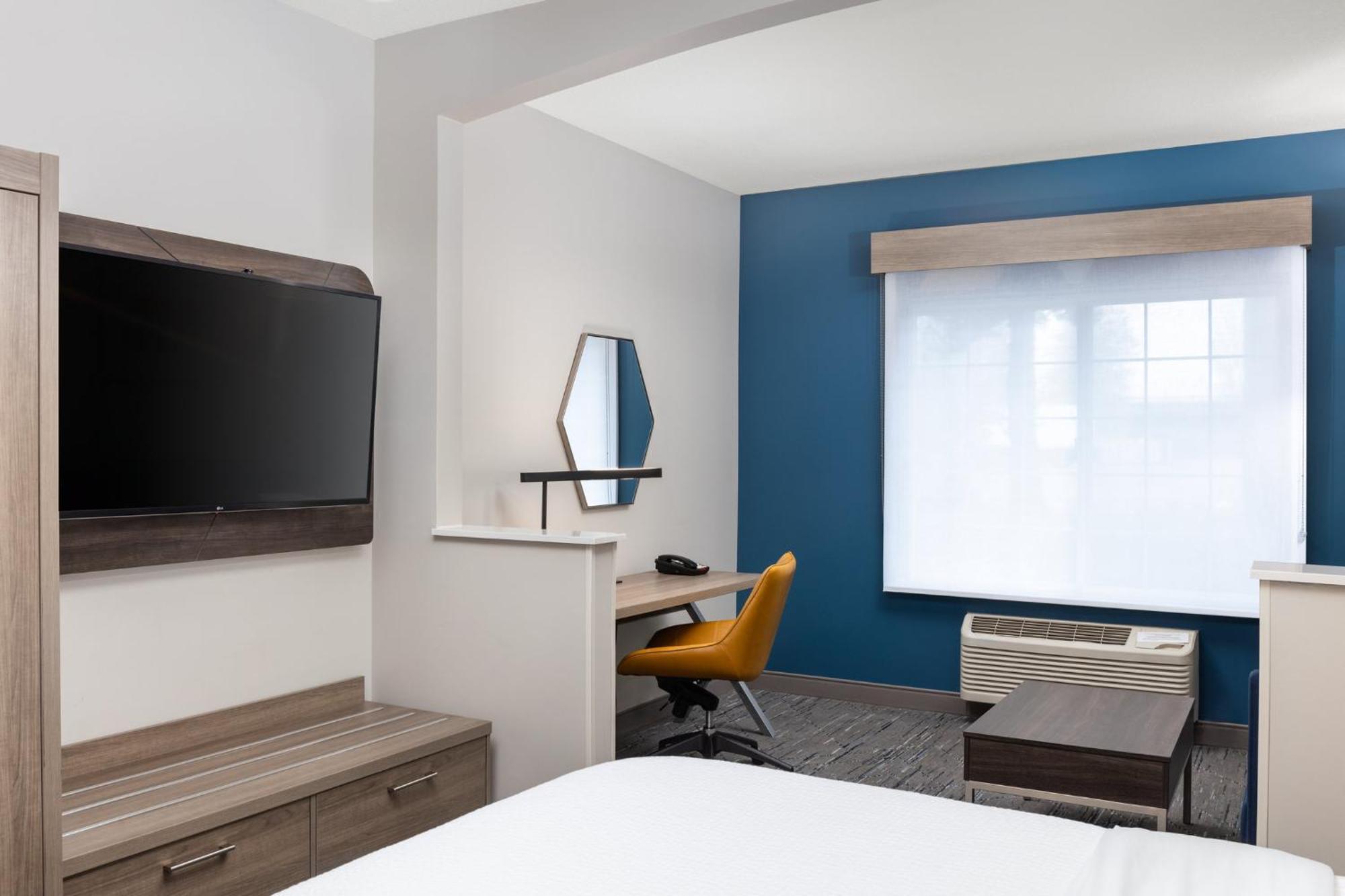 Holiday Inn Express Hotel & Suites Portland - Jantzen Beach By Ihg Exterior foto